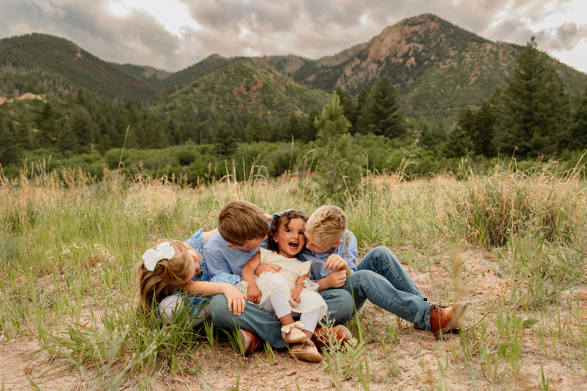 family photoshoot in the mountains Colorado Springs