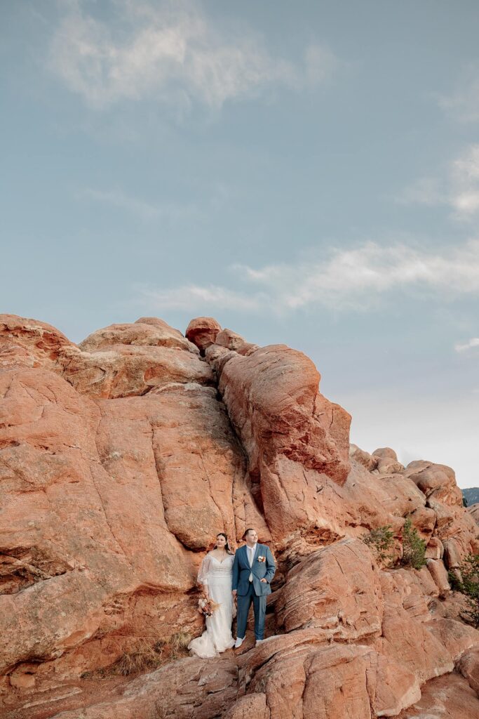 bride and groom portrait garden of the gods